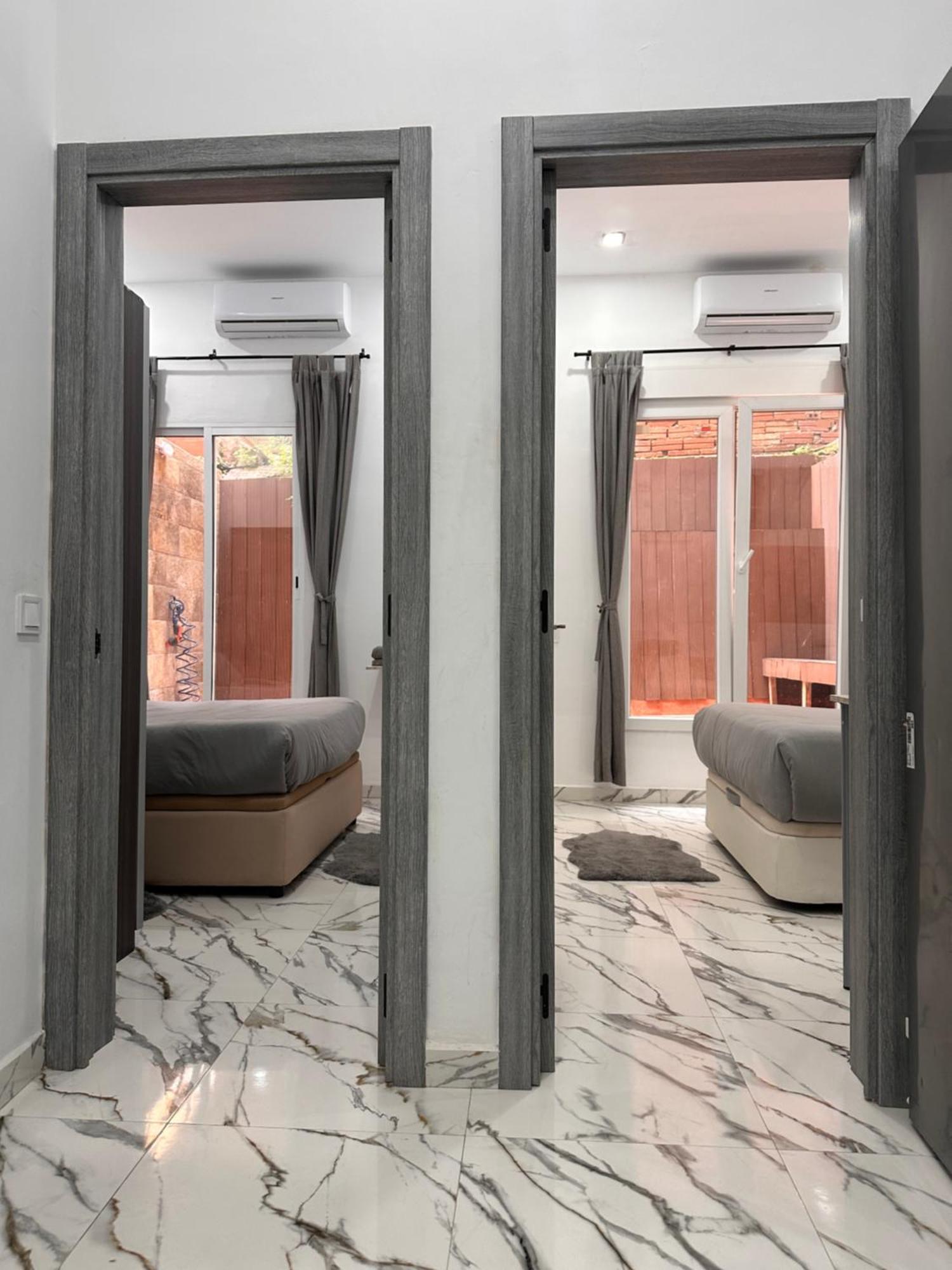 Apartamento En Planta Baja Cerca De La Playa En バダロナ エクステリア 写真